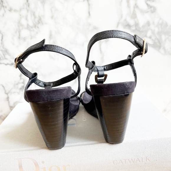 Bandolino Leather Wedge Sandals - Picture 9 of 12